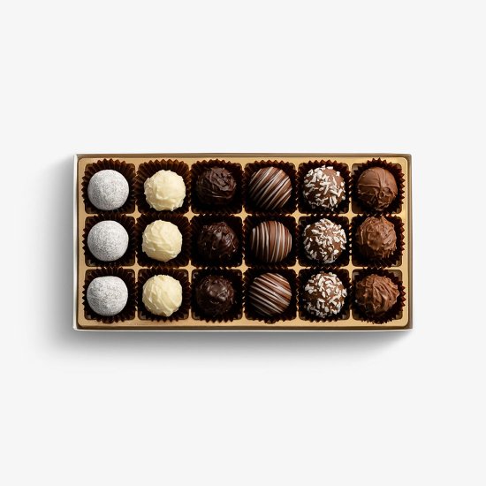 Box of 18 truffles Classic with alcohol