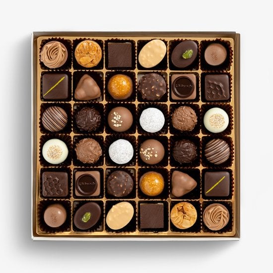 Praline and Truffle Selection with Alcohol boîte à 36 pcs